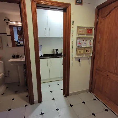 Seaside In Alicante Apartamento *